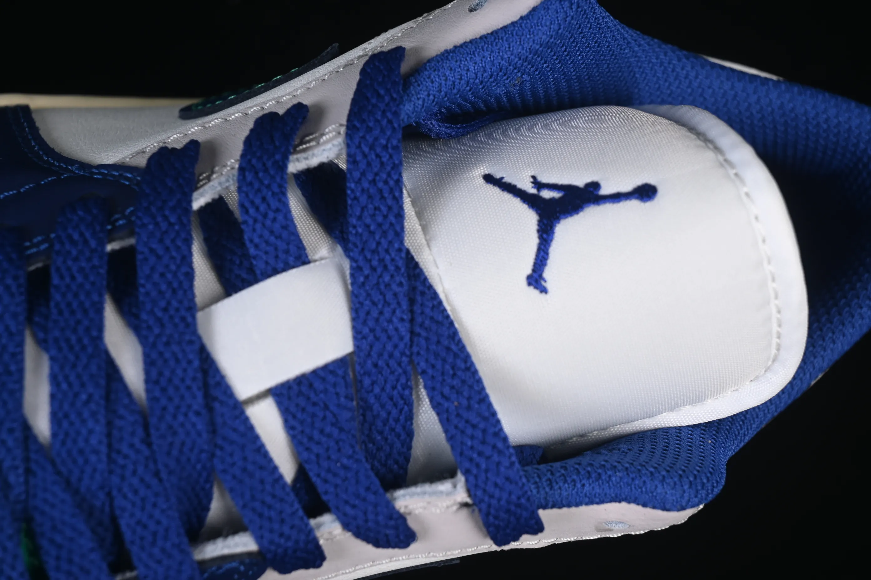 All categories Air Jordan Jordan series basketball shoes Air Jordan 1 Low G version pure original Air Jordan 1 Low AJ1 Joe 1 blue and green color matching low-top cultural casual sneakers 553558-147